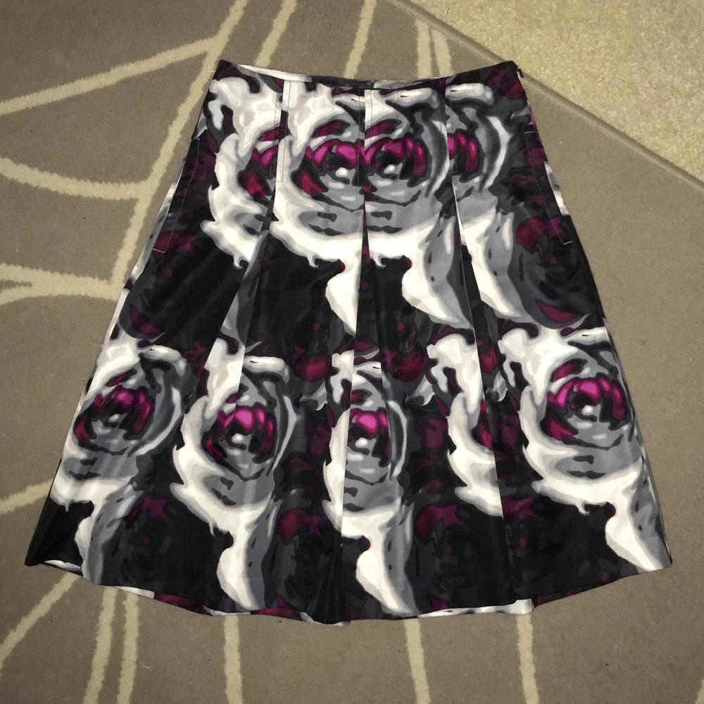 Express Floral Pleated Skirt